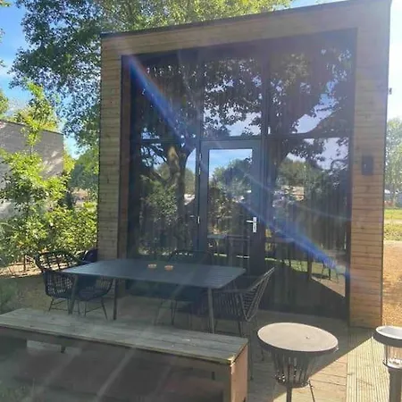 Tiny House Old Oaks Holiday home Hulshorst